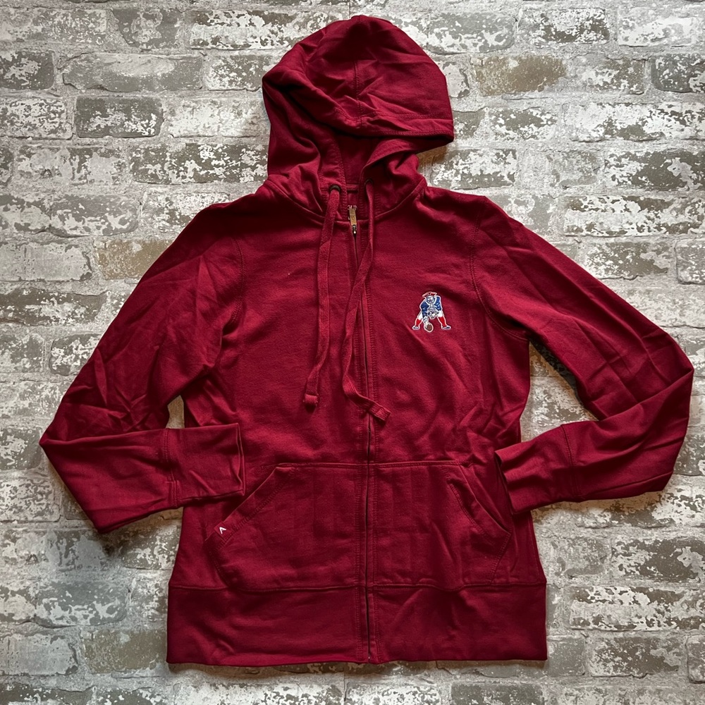 NWOT Patriots Zippie w/ hood M